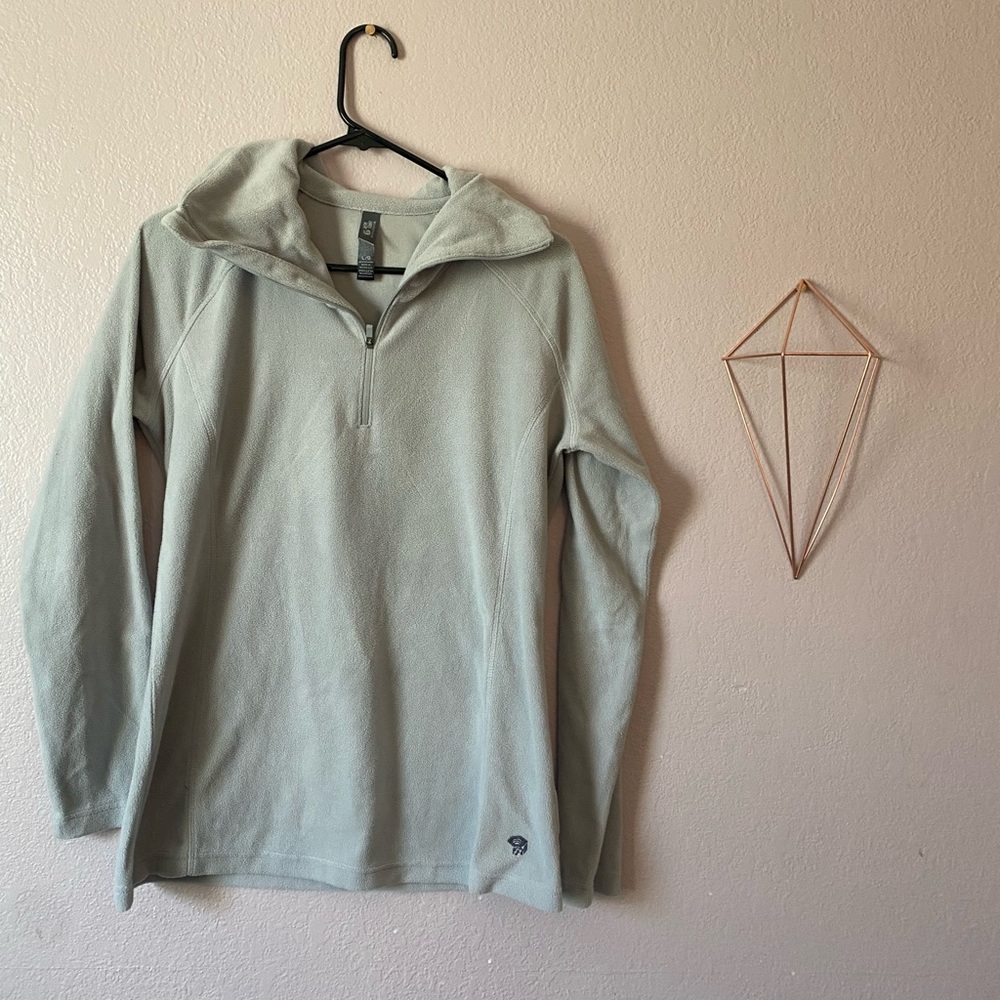 Mountain Hardwear lightweight fleece- large
